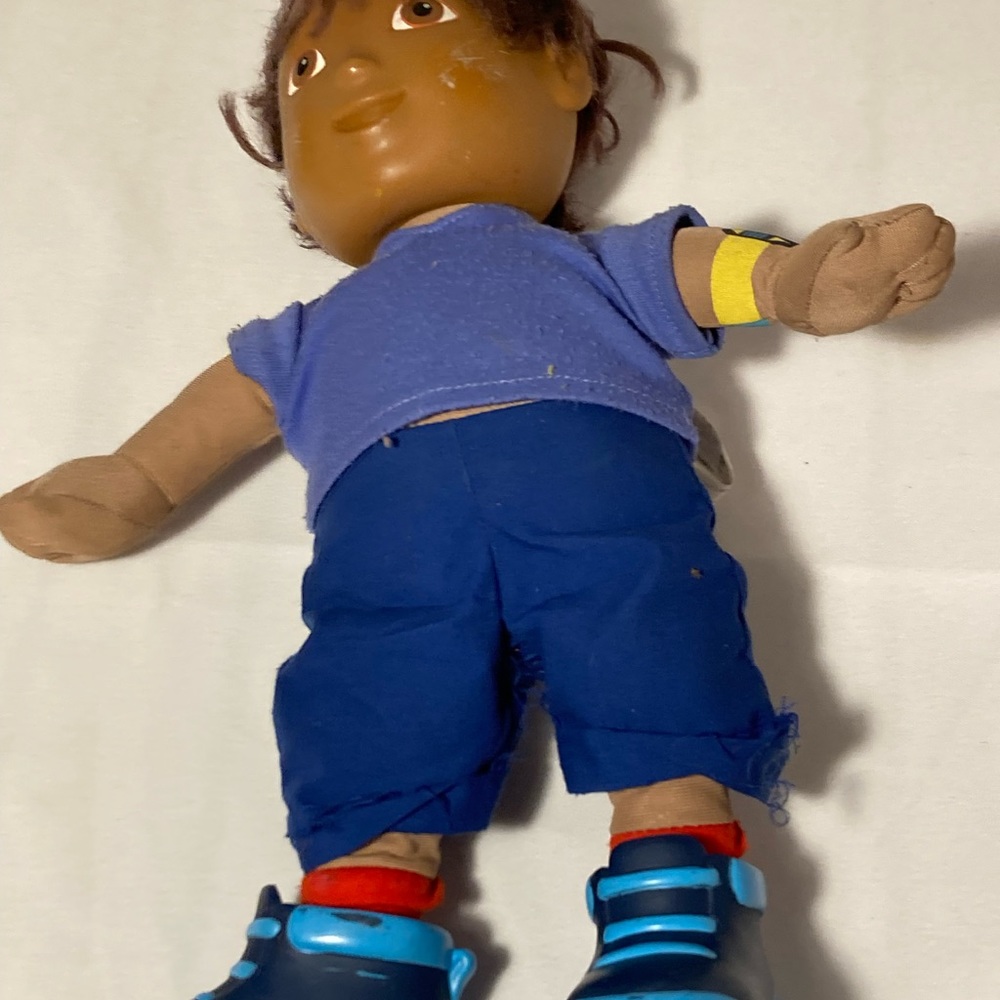 Diego doll talking battery operated - Picture 3 of 7